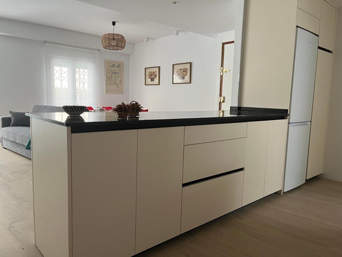 Apartamento Precioso Con Patio Granada